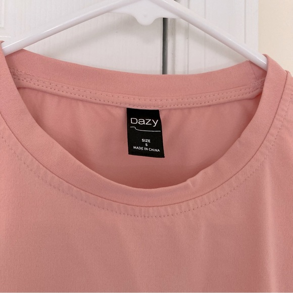 DAZY graphic tee - Picture 4 of 8